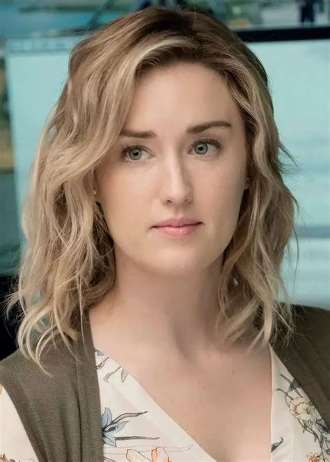 50 Ashley Johnson Sexy And Hot Bikini Pictures Inbloon
