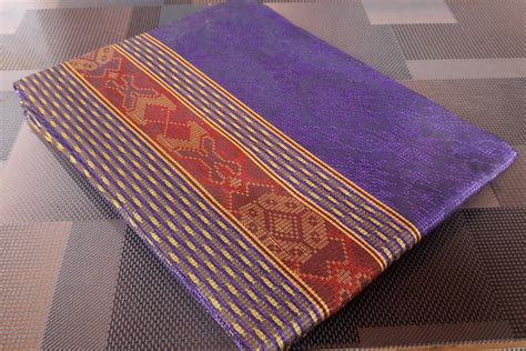 Tinggalan tenun kofo dapat dilihat di beberapa tempat, seperti koleksi tekstil nusantara di galeri etnografi museum nasional indonesia. Bahan Baju Laki dan Perempuan dari Kain Tenun Troso Jepara ...