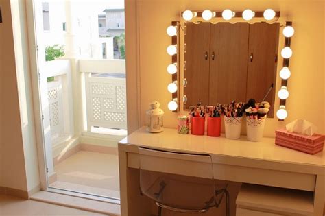 Take a look at our favorite vanity mirrors that'll become your new everyday essential. 15 Fantastic Vanity Mirror with Lights for Bedroom Ideas