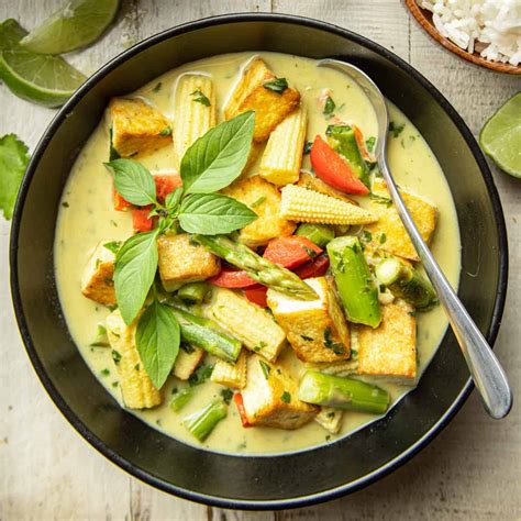 Vegan Thai Green Curry With Tofu And Veggies Vegan