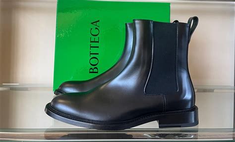 Bottega Veneta Chelsea Boots In Tokyo Brush Calf In Black Bnib