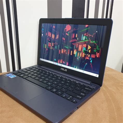 Asus Vivobook E203m Computers And Tech Laptops And Notebooks On Carousell