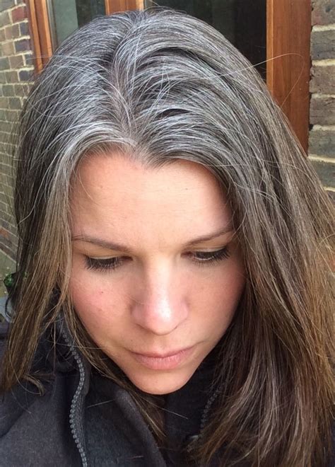 Bildergebnis Für Growing Out Gray With Balayage Long Gray Hair Gray