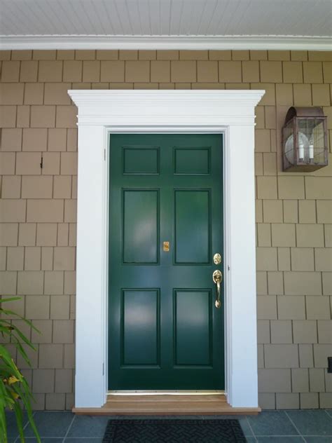 From unadorned to unbelievable, simple to stunning, drab to distinctive, basic to incredibly beautiful, certainteed assures that with the endless style and color possibilities of decorative trim. Example of front door kit with flat columns and flat ...