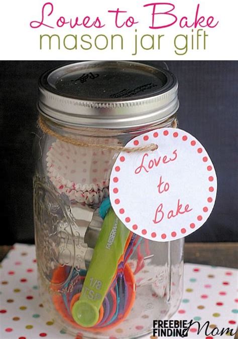 Experiences they can enjoy together? Loves to Bake Mason Jar Gift - Need an easy yet thoughtful ...
