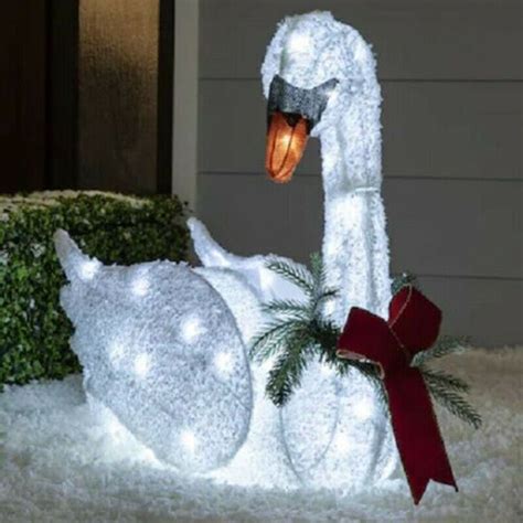 Holiday Elegant Lighted White Swan Pre Lit Outdoor Christmas Yard D