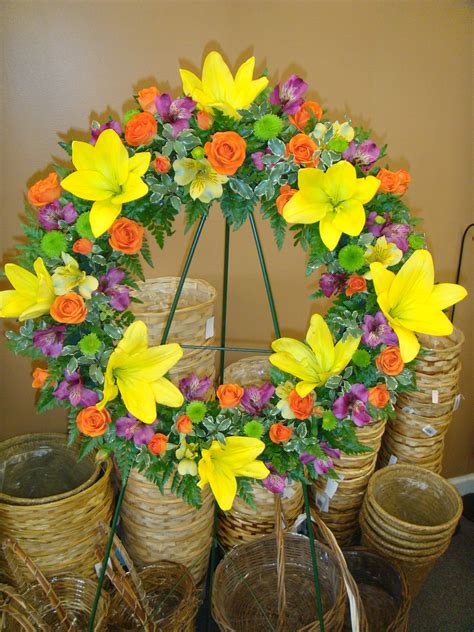 From casket choices to funeral flowers, we will guide you through all aspects of the. Garden Of Eden Sympathy Wreath in Huntsville, AL | Country ...