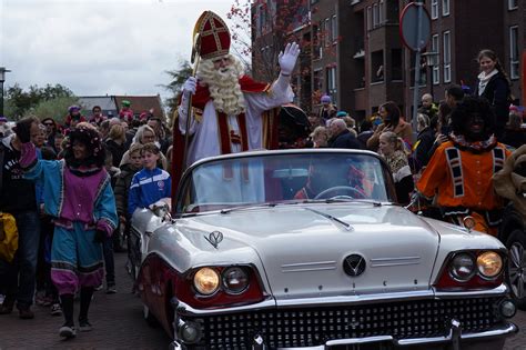Intocht Sinterklaas En Zwarte Pieten Wat Een Feest Poeldijk Nieuws