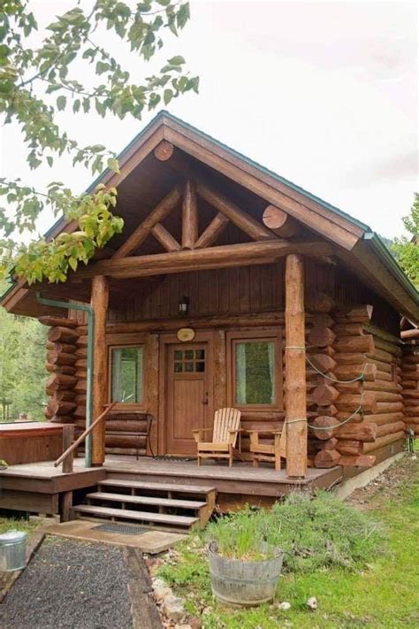 Pin By Andrea On Cabin Love Diy Log Cabin Small Log