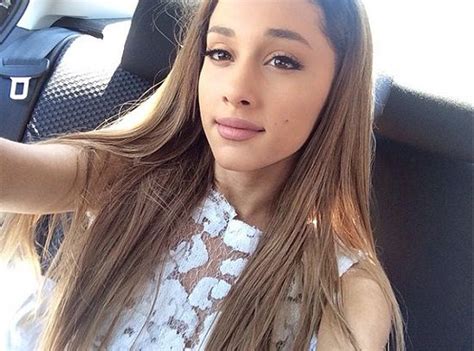 celebrity selfies that shocked the internet ariana grande sexy celebrity selfies ariana