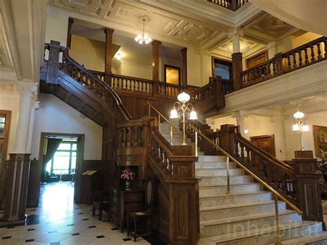 Gorgeous Gilded Age Boldt Castle In Upstate New York Sits On Its Own Island