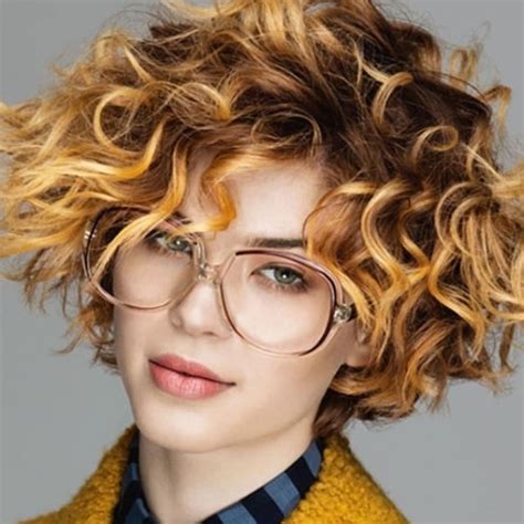 30 Most Magnetizing Short Curly Hairstyles For Women To Short Wavy Hair Short Curly