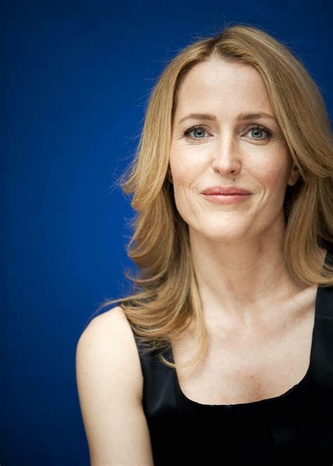 Shes Just So Gorgeous Hq 2700 X 3780 Gillian Anderson Movies