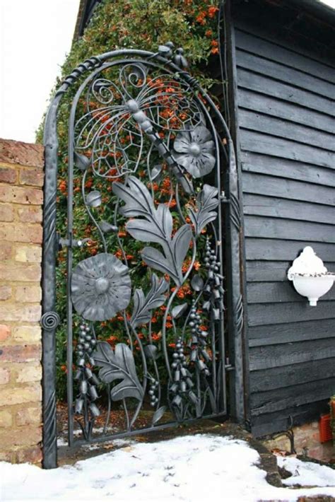 majestic metal garden gates      wow