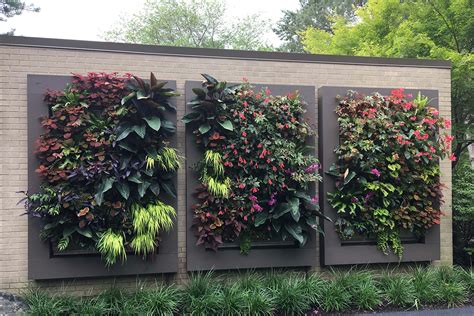 Chicago Area Residential Outdoor Living Wall Trio By Chalet Floral