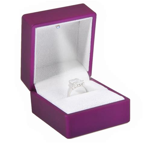 New LED Lighted Ring Gift Box Wedding Engagement Ring Gift Box-in