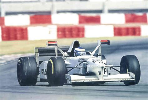 The 12 Most Bizarre Formula 1 Cars Of All Time Formula 1 Car Formula