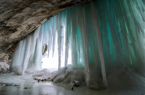 Grand Island Ice Cathedral Michigan Nature Photos By Greg Kretovic