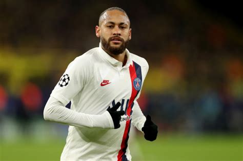 네이마르 (neymar) 브라질 축구 선수에 대해 알려드립니다. '올 여름은 조용할 것' 네이마르, PSG 잔류 유력 - 조선닷컴 ...