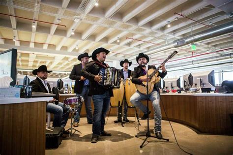 Tejanonorteño Group Obzesion Is Ready Again For A Houston Breakout