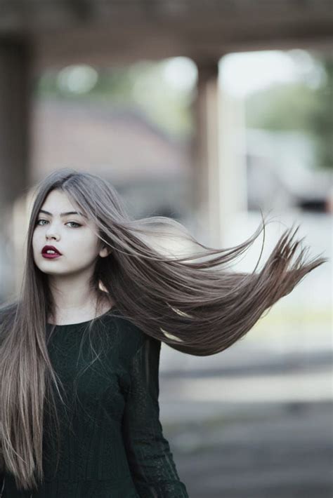 Flying Hair By Jovana Rikalo 500px Hair Photography Girl Photography Stylish Girl Pic