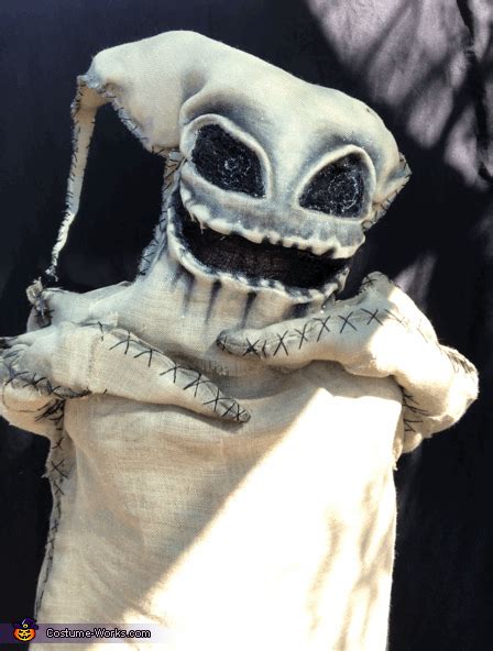 How to make an oogie boogie costume | ehow uk. Oogie Boogie Costume | No-Sew DIY Costumes - Photo 2/4