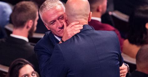And then there was didier deschamps. Zinedine Zidane et Didier Deschamps (sélectionneur de l ...