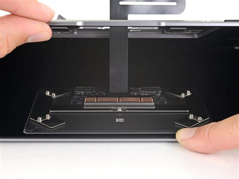 MacBook Air 13" Retina Display 2019 Trackpad Replacement - iFixit