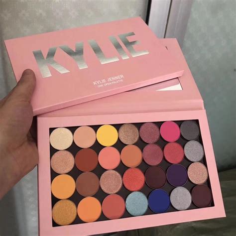 2018 New Kylie Cosmetics Makeup Palettes Magnetic Eye Shadows Kylie