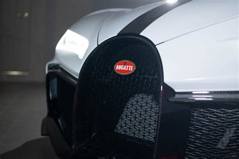 The bugatti chiron pur sport is a monster! Bugatti Commences Delivery of the Chiron Pur Sport