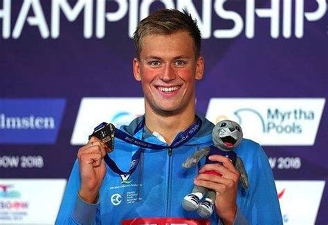 At the singapore world cup leg in october 2016, he set a world cup record of 14:15.49 in the 1500 meter freestyle (short course), breaking the previous record by over 12 seconds. Новини України: Українець Романчук побив європейський ...