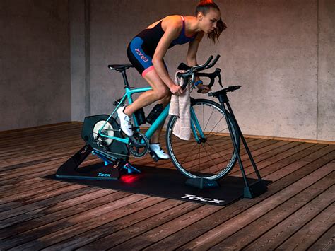 Tacx Neo 2t Smart Trainer Sports And Fitness Garmin India