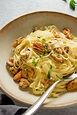 Mussels Pasta In A Creamy Garlic Sauce is a quick, flavorful and ...