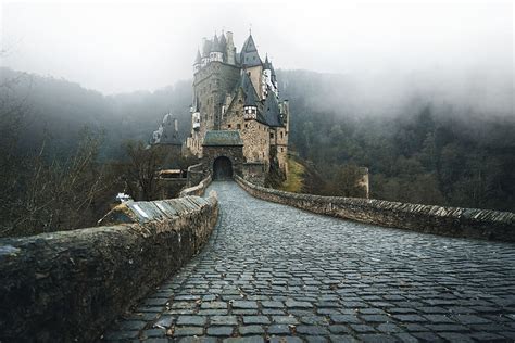 Hd Wallpaper Eltz Castle Germany Medieval Castle Misty Foggy Haze