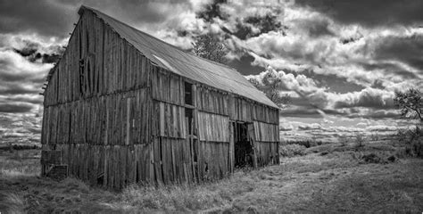 Silverpixel Barn Near Verner Ontario Old Barn Barn Ontario