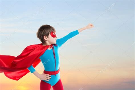 Superhéroe Niño Volando En El Cielo Puesta Del Sol 2023