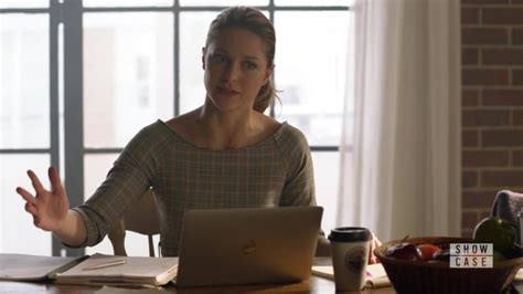 Menagerie, a human jewel thief merged with an alien symbiote. Apple Macbook 12-inch Laptop In Supergirl Season 4 Episode ...
