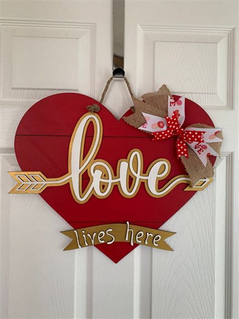 Valentines Day Door Hanger Valentines Day Welcome Sign Heart Shaped
