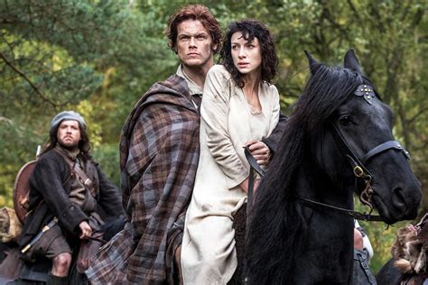 Exclusive Caitriona Balfe On Her Outlander Sex Scenes ‘it’s Uncomfortable But Everyone Has