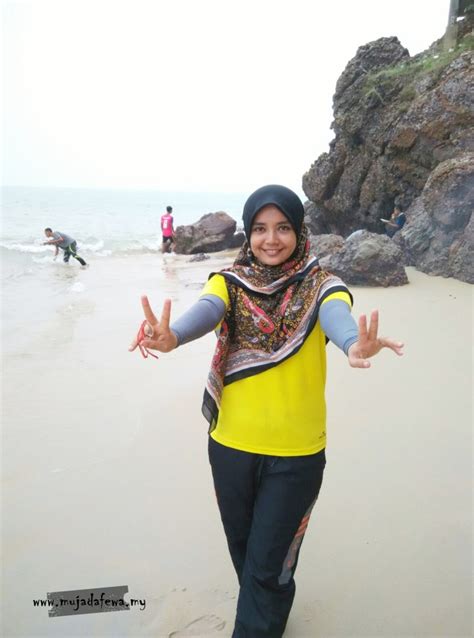 Pantai dengan pasir putih yang baru dibuka di tulungagung. Berkelah dan Naik Banana Boat di Pantai Bukit Keluang ...