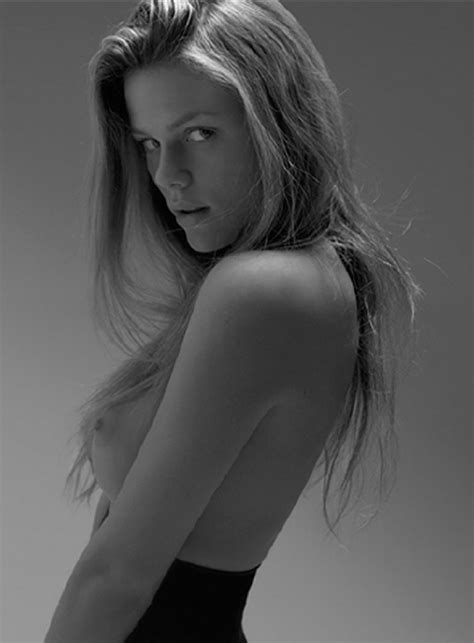 Brooklyn Decker Naked Photo The Fappening