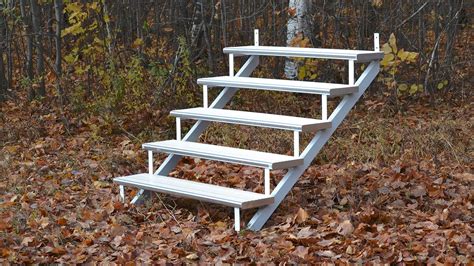 Mylen has manufactured aluminum stairs for homeowners dealing with a wide range of weather conditions, including corrosive sea air and snowy winters. 36" ALUMINUM STEP INSTALLATION / INSTALLATION MARCHE EN ALUMINIUM 36" - YouTube