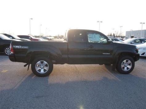 Find New 2014 Toyota Tacoma Base In 8941 E Us Highway 36 Avon