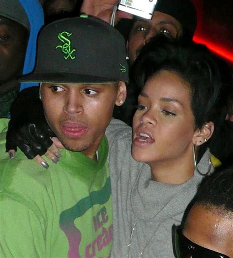 Pin By Muahh Love On °rihanna° Cold Sore Celebrity Couples Celebrities