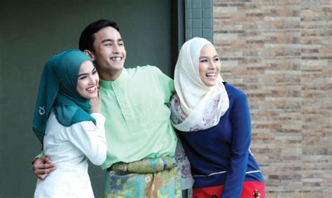 Farid kamil bercerita tentang anak. 11 Pasangan Adik-beradik Artis Popular Yang Korang Mungkin ...