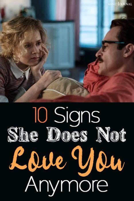 signs she does not love you 10 obvious signs