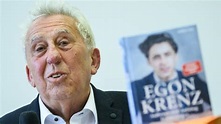Egon Krenz liest aus Biografie „Aufbruch und Aufstieg“ in Rostock | NNN
