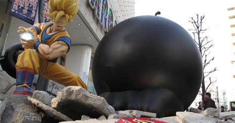 Sora ni tobira kakeba ii. See Life-Size Dragon Ball & One Piece Statues Fight & Turn Tokyo Street Into Rubble - Interest ...