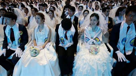 Thousands Marry In South Korea Mass Wedding World News Sky News