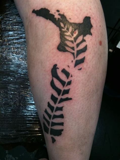 Koru tattoo samoan tattoo polynesian designs maori tattoo designs hawaiian tattoo meanings shane tattoo hawaii tattoos new zealand tattoo different tattoos. 38 best images about Fern Tattoo on Pinterest | Leaf ...